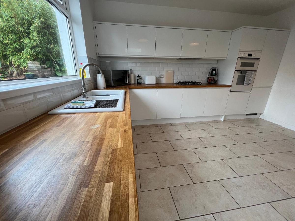 Gower Getaway - Parking & Ensuite Swansea Exterior photo